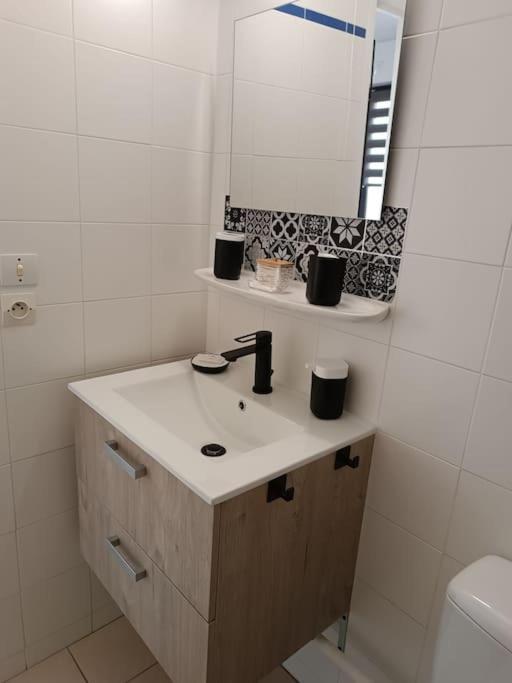 Studio Renove Dans Residence De Vacances Avec Grande Piscine Chauffee, Parking Et Terrasse Agde Eksteriør bilde