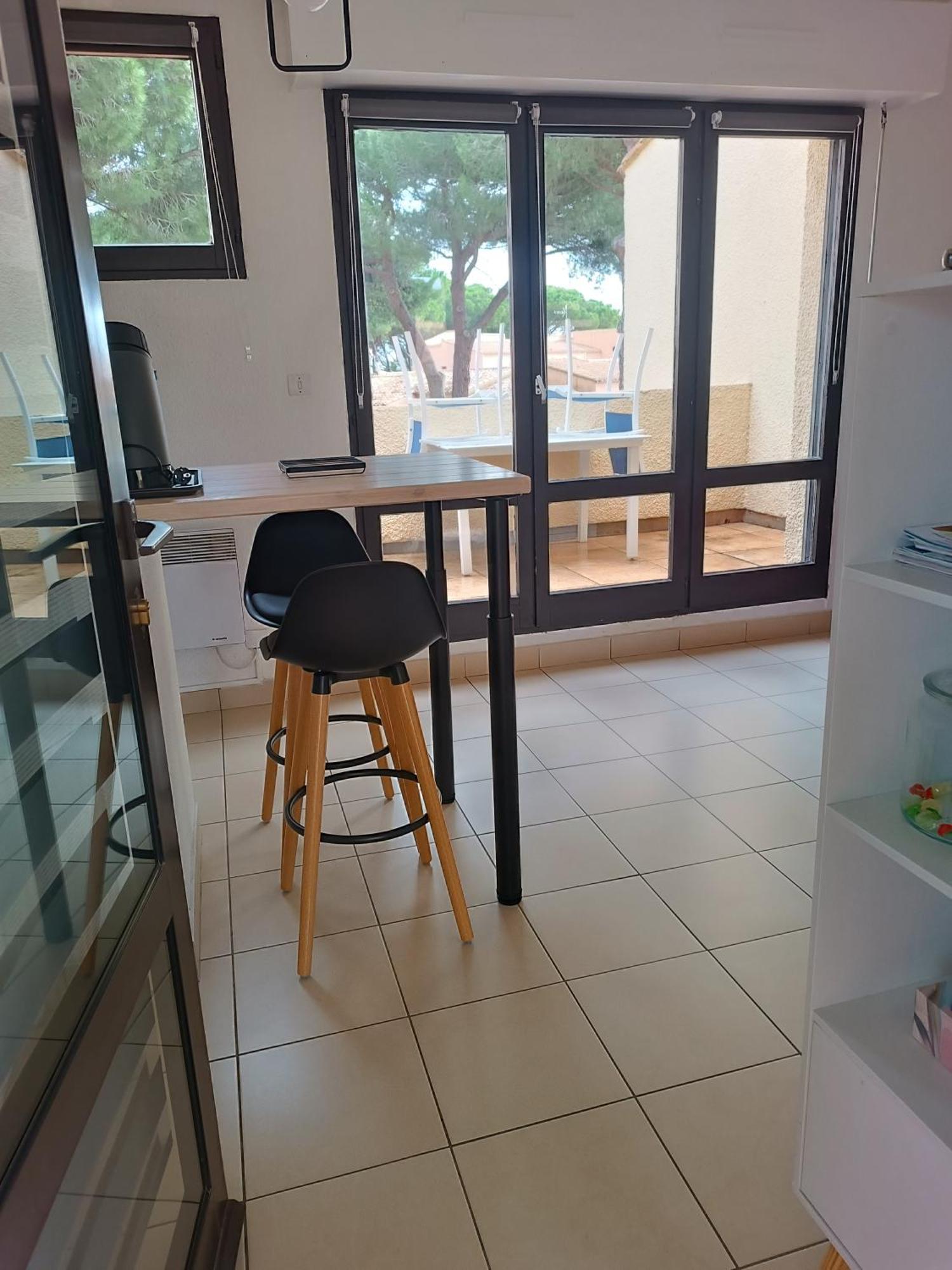 Studio Renove Dans Residence De Vacances Avec Grande Piscine Chauffee, Parking Et Terrasse Agde Eksteriør bilde