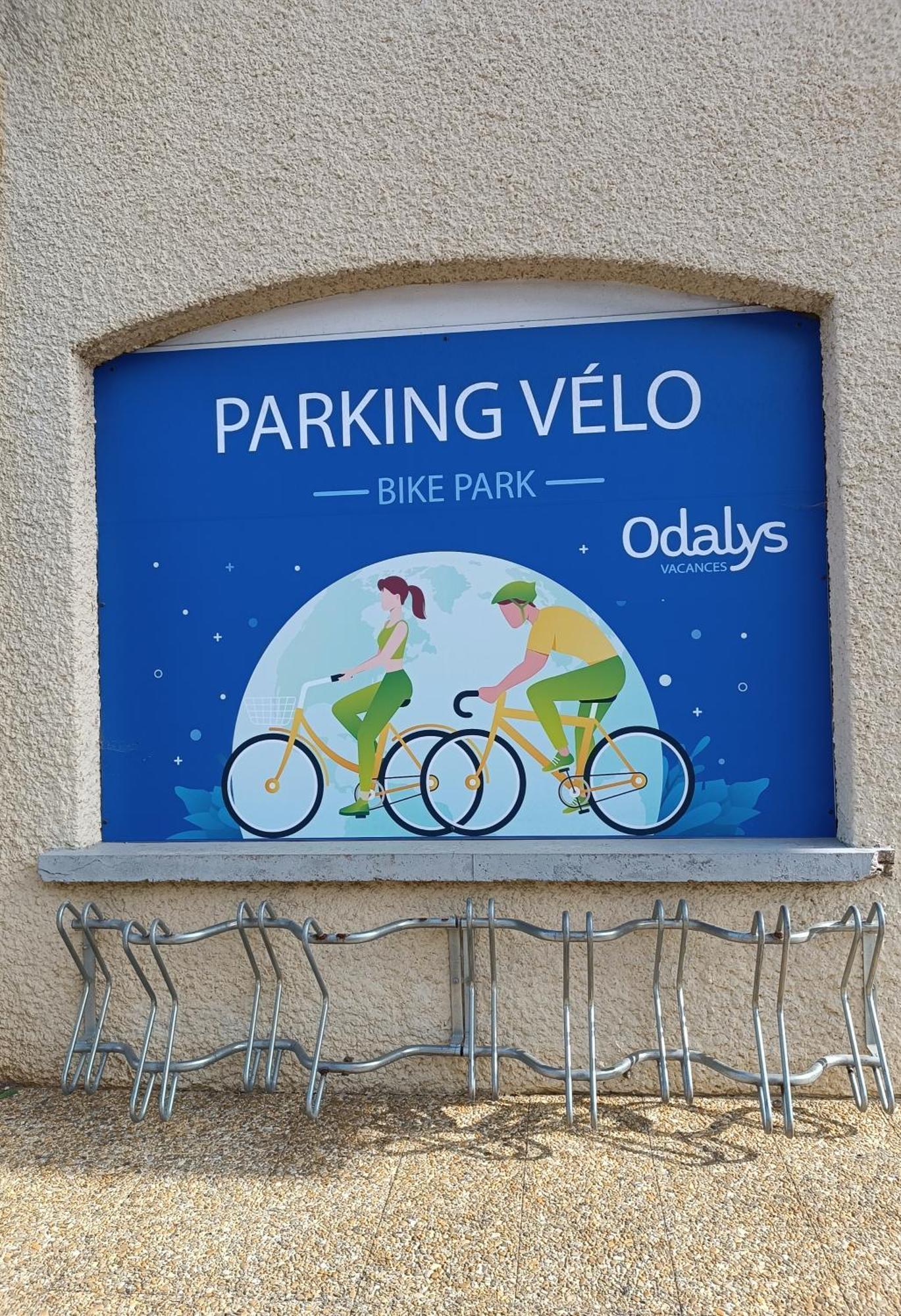 Studio Renove Dans Residence De Vacances Avec Grande Piscine Chauffee, Parking Et Terrasse Agde Eksteriør bilde